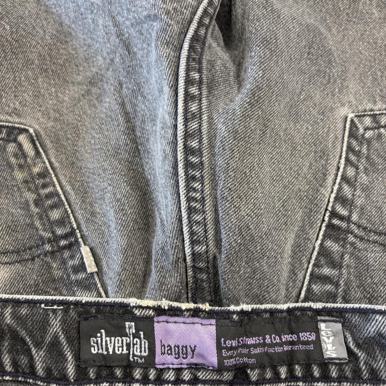 Vintage Levi’s Silvertab Jorts Mens Black Wash Denim Jean Shorts Baggy Knee Length Wide Leg Skate Surf Hip Hop 00s Y2K
