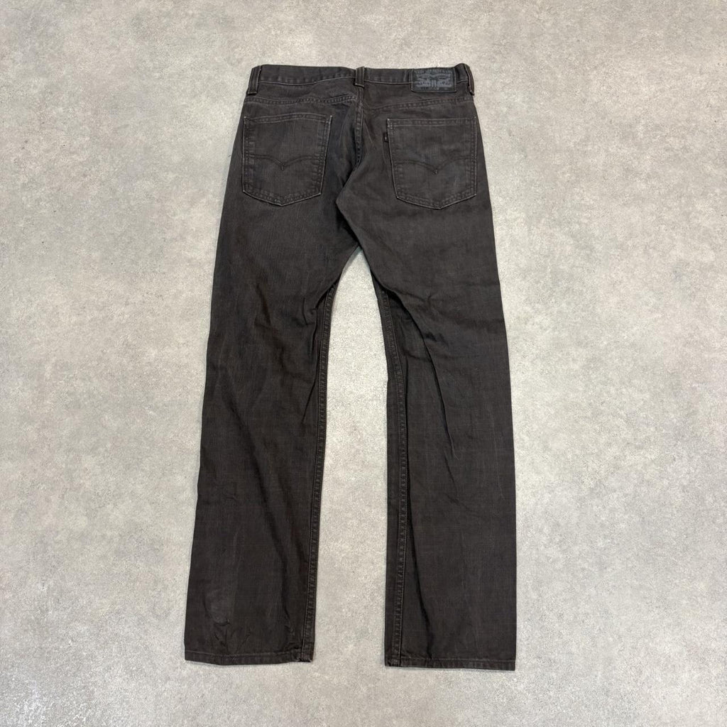 BR2701FL-P - Vintage retro essential  Levi’s 513 Slim Straight Dark Brown Wash Denim Jeans Trousers pants #denim #levis #jeans #skater #levis513