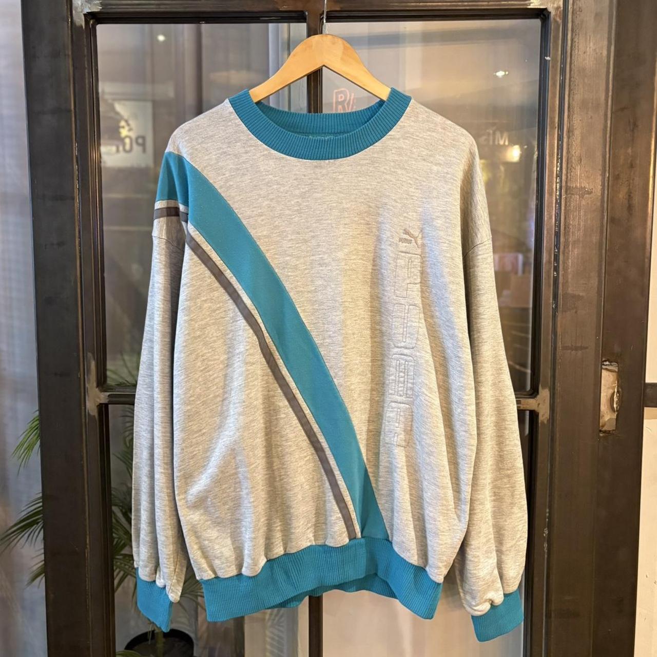 Vintage Retro Essential Grey Puma Crewneck Jumper Sweatshirt with embroidered logo and diagonal Teal and Pink Side Stripe #90s #sportswear #essential #y2k #puma