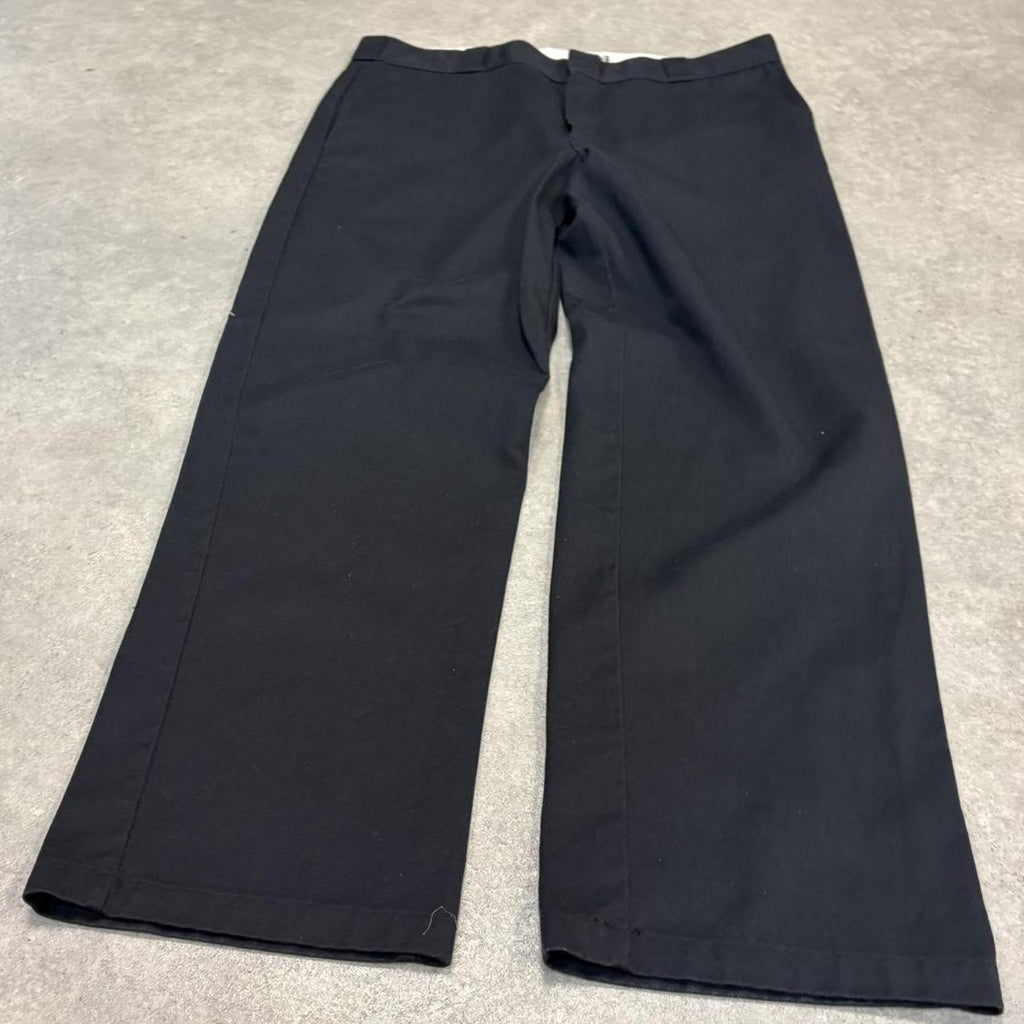 BR1011BD-U - Vintage retro essential Black Dickies Straight Leg Trousers pants casual workwear #skater #utility #workwear #straightleg #dickies