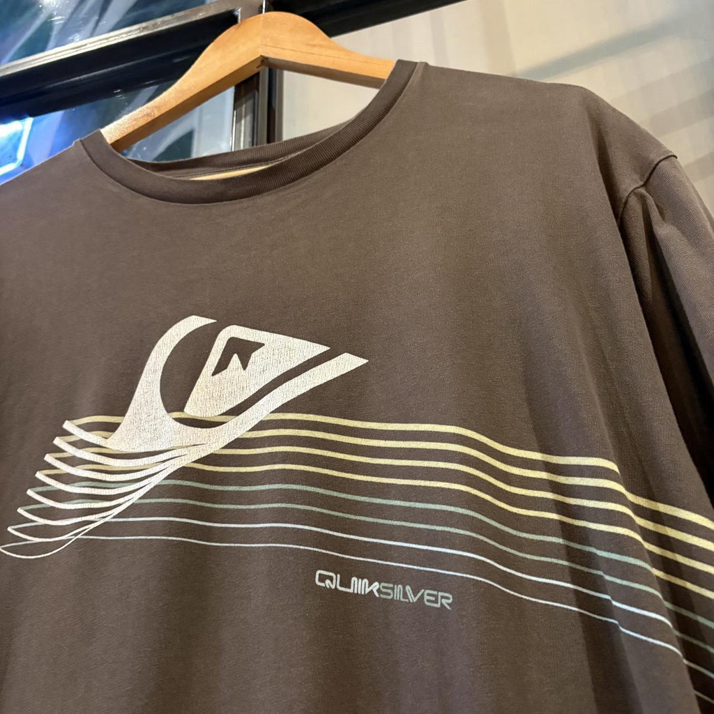 Vintage Quiksilver T shirt Mens XXL Dark Brown Surf Mountain Wave Logo Graphic Print Skate Surfer Lines Tee Top 90s Y2K 00s