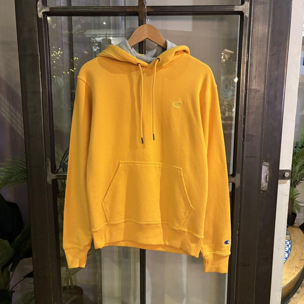 1224A53 - Vintage Retro Essential Champion Yellow Pullover Sweatshirt Hoodie #casual #sportswear #Champion #hoodie