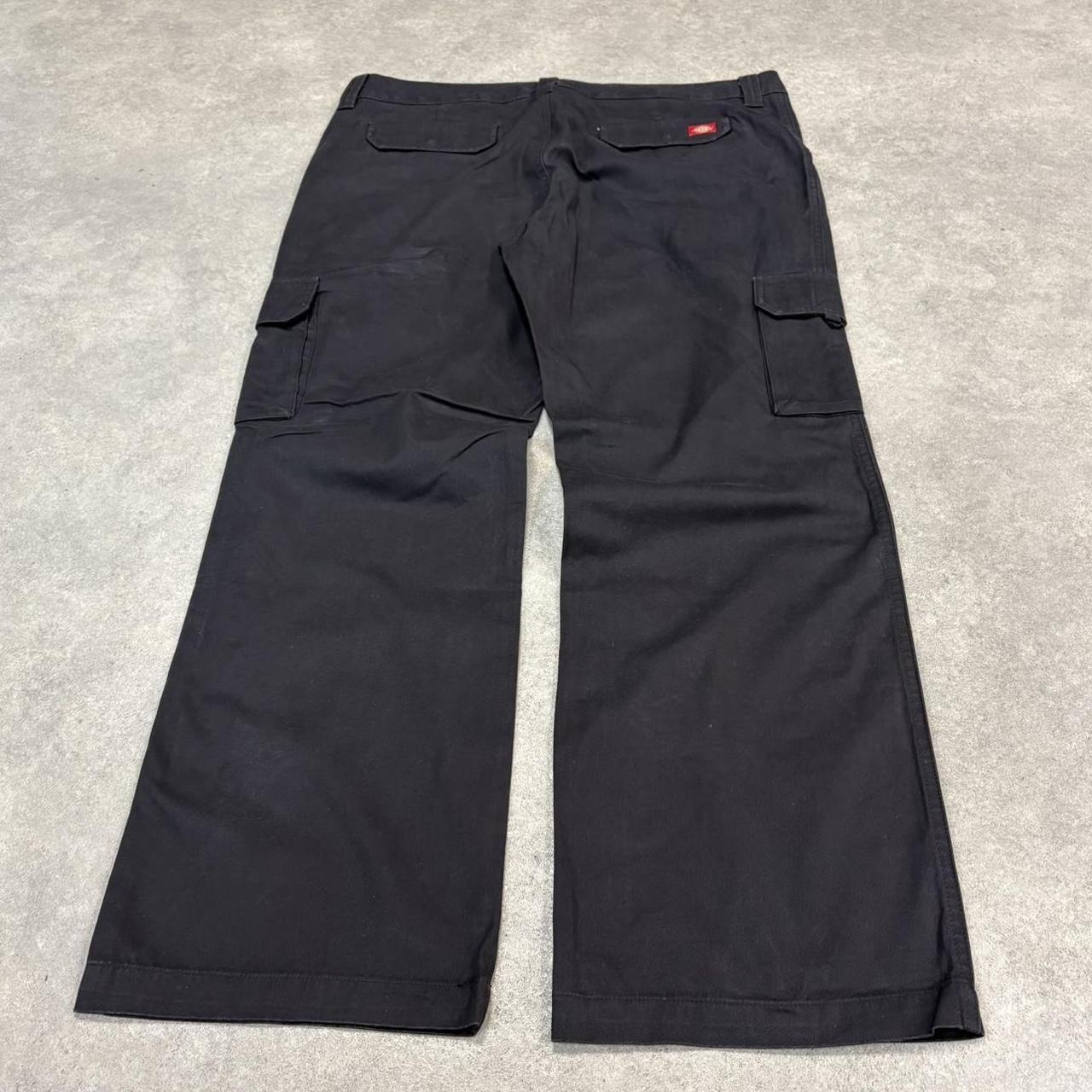 BR1912AAH-U - Vintage retro essential Black Dickies Straight Leg Cargo Trousers pants casual workwear #cargo #utility #workwear #straightleg #dickies