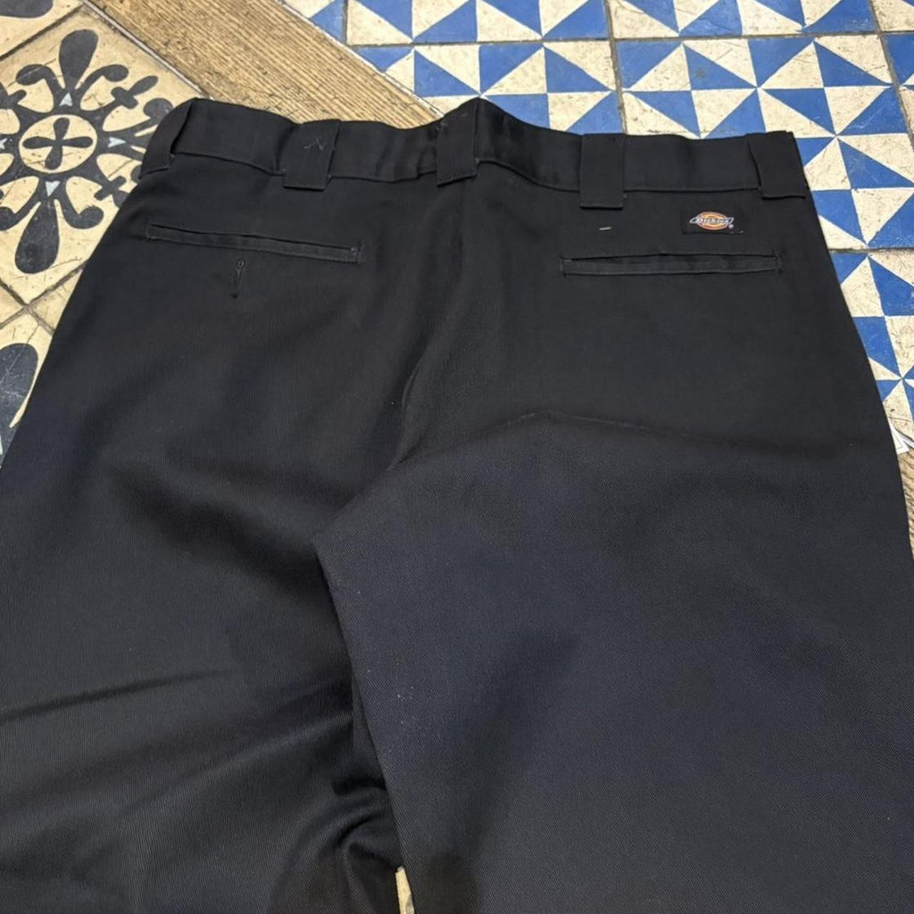 BR1011CT-F - Vintage retro essential Black Dickies Straight Leg Trousers pants casual workwear #skater #utility #workwear #straightleg #dickies