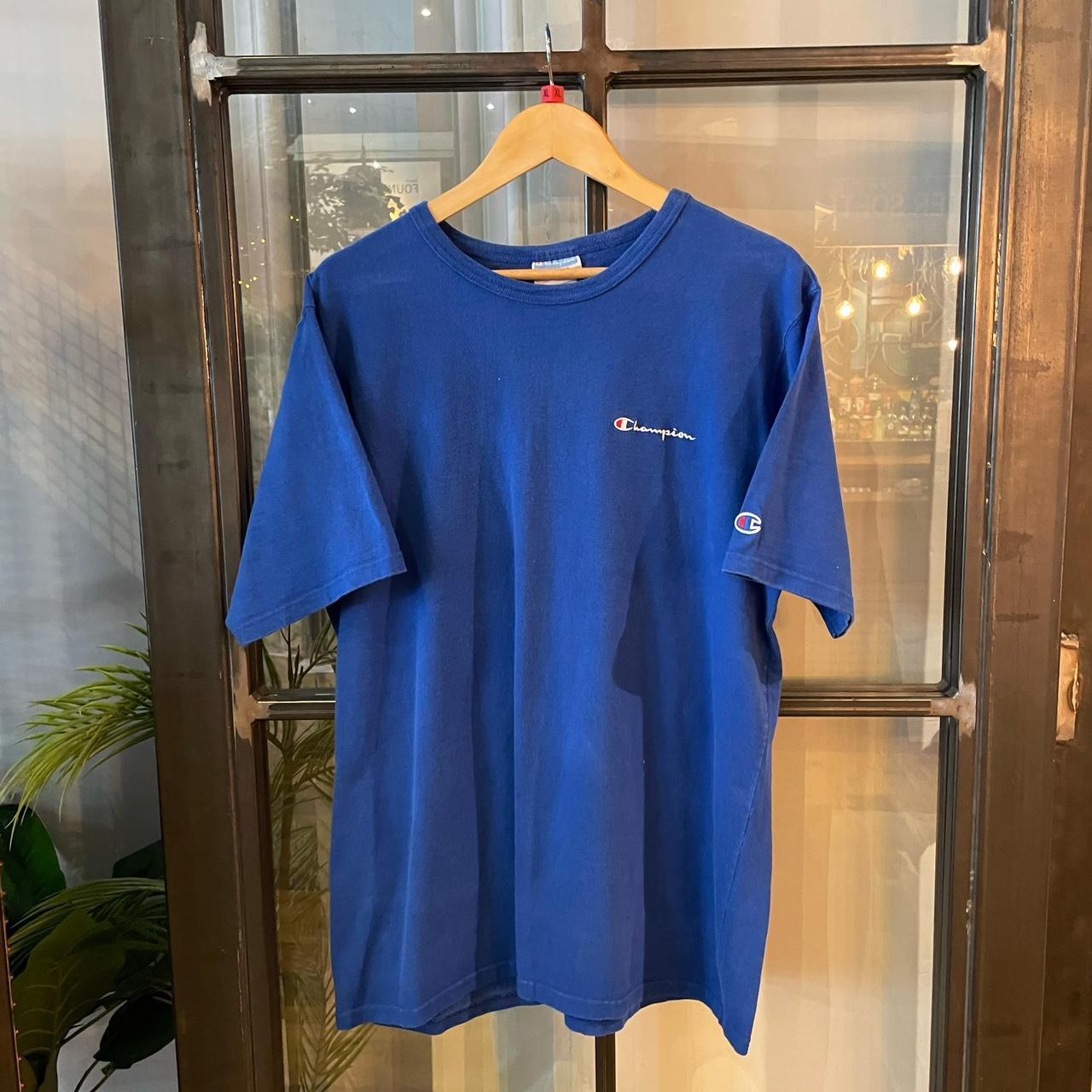 0125A57P - Vintage Retro Essential Blue Champion Embroidered Chest Script Logo Top Tee T-shirt #90s #champion #top #essential #basic