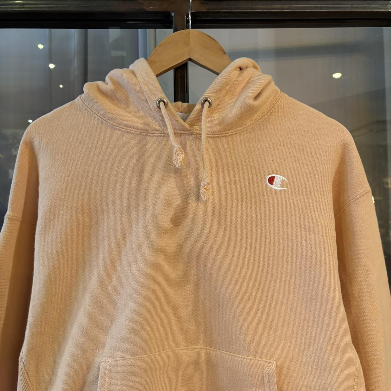Vintage Retro Essential Peach Champion Sweatshirt Hoodie with embroidered logo #90s #sportswear #essential #champion #y2k