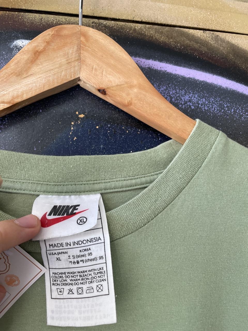 90s Nike ‘Just do It’ Graphic Tee