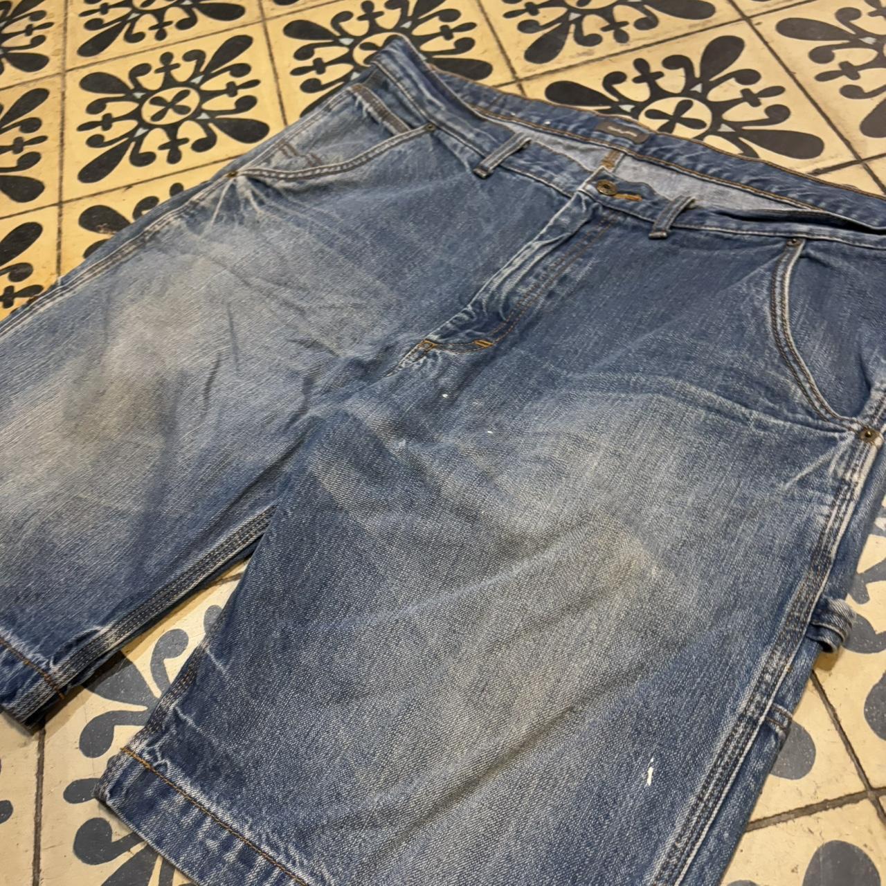 JRT1125P - American Vintage Retro Essential Denver Hayes Blue Wash Denim Shorts Jorts with detailed patch Logo hip hop baggy wide leg 90s 00s y2k grunge streetwear style workwear #hiphop #90s #jorts #skater #denverhayes