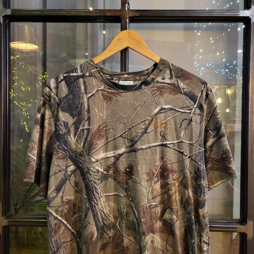 RTT185 - Vintage Retro essential RealTree Camouflage Khaki Green Brown Field Hunting graphic print Top T-Shirt Tee #realtree #camo #hunting #utility