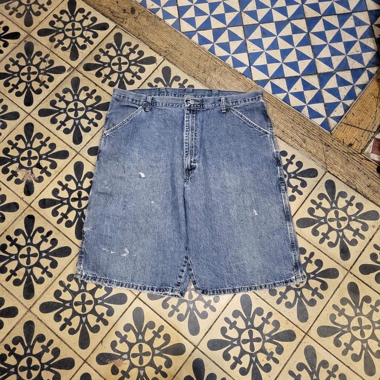 JRT5028 - Vintage Wrangler Denim Blue Wash Shorts Jorts with detailed embroidered Logo graphic carpenter workwear #jorts #carpenter #y2k #hiphop