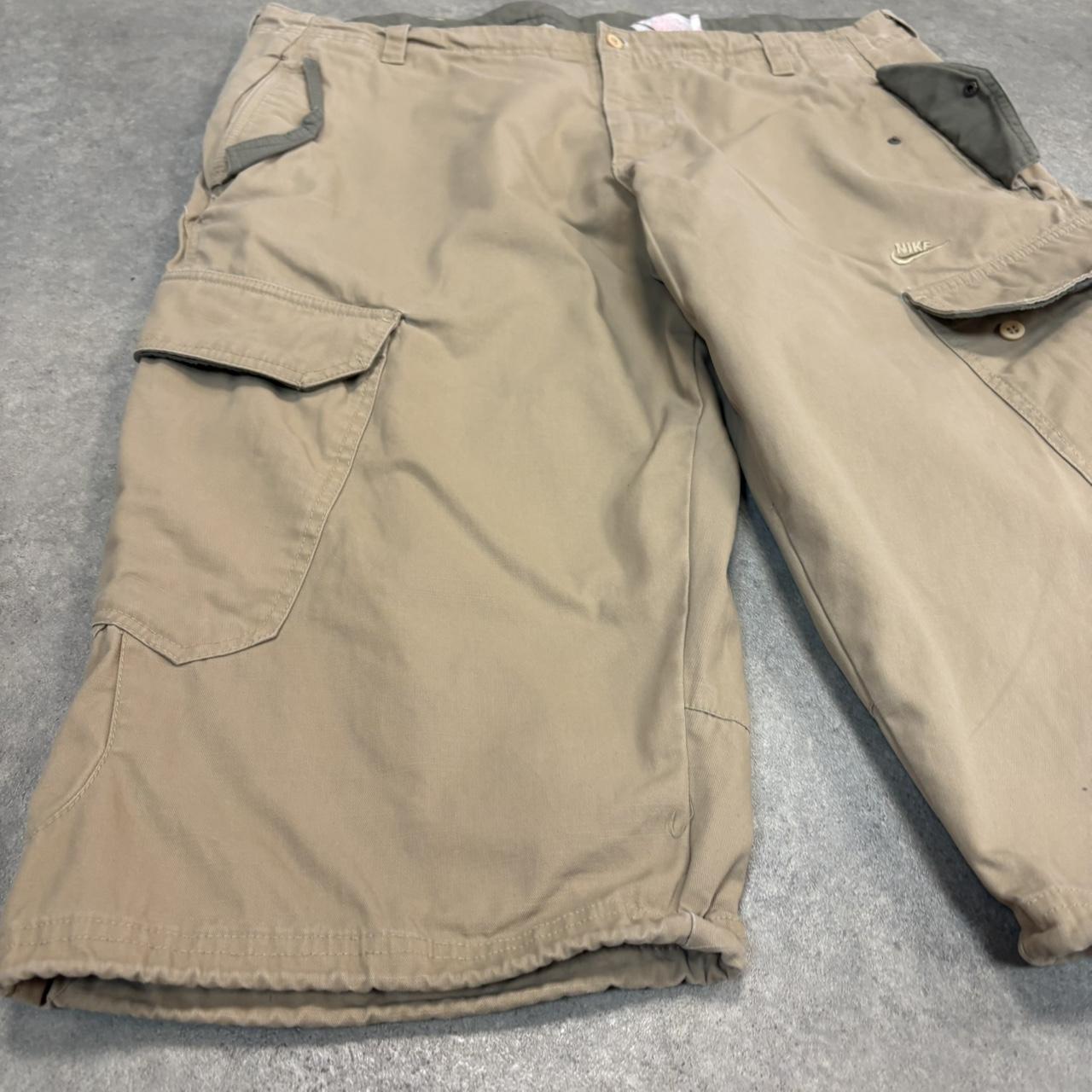 Vintage Beige Nike Cargo Shorts Mens 42” Over Knee Baggy Wide Leg Skate Surf Utility Hip Hop Streetwear Y2K