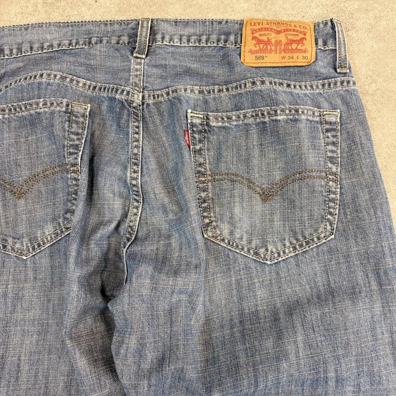BR1912AIY-U - Vintage retro essential  Levi’s 569 Loose Straight Leg Mid Blue Wash Denim Jeans Trousers pants #denim #levis #levis569 #jeans #loosefit