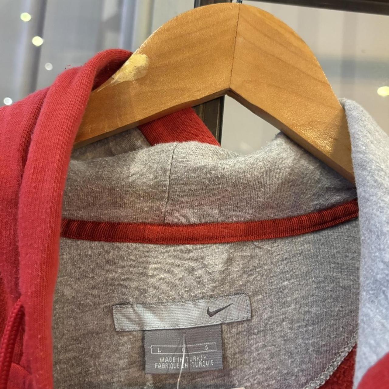 MA0109DT-F - Vintage Retro Essential Red Nike Full Zip Sweatshirt Hoodie with embroidered swoosh logo #90s #sportswear #essential #nike #y2k