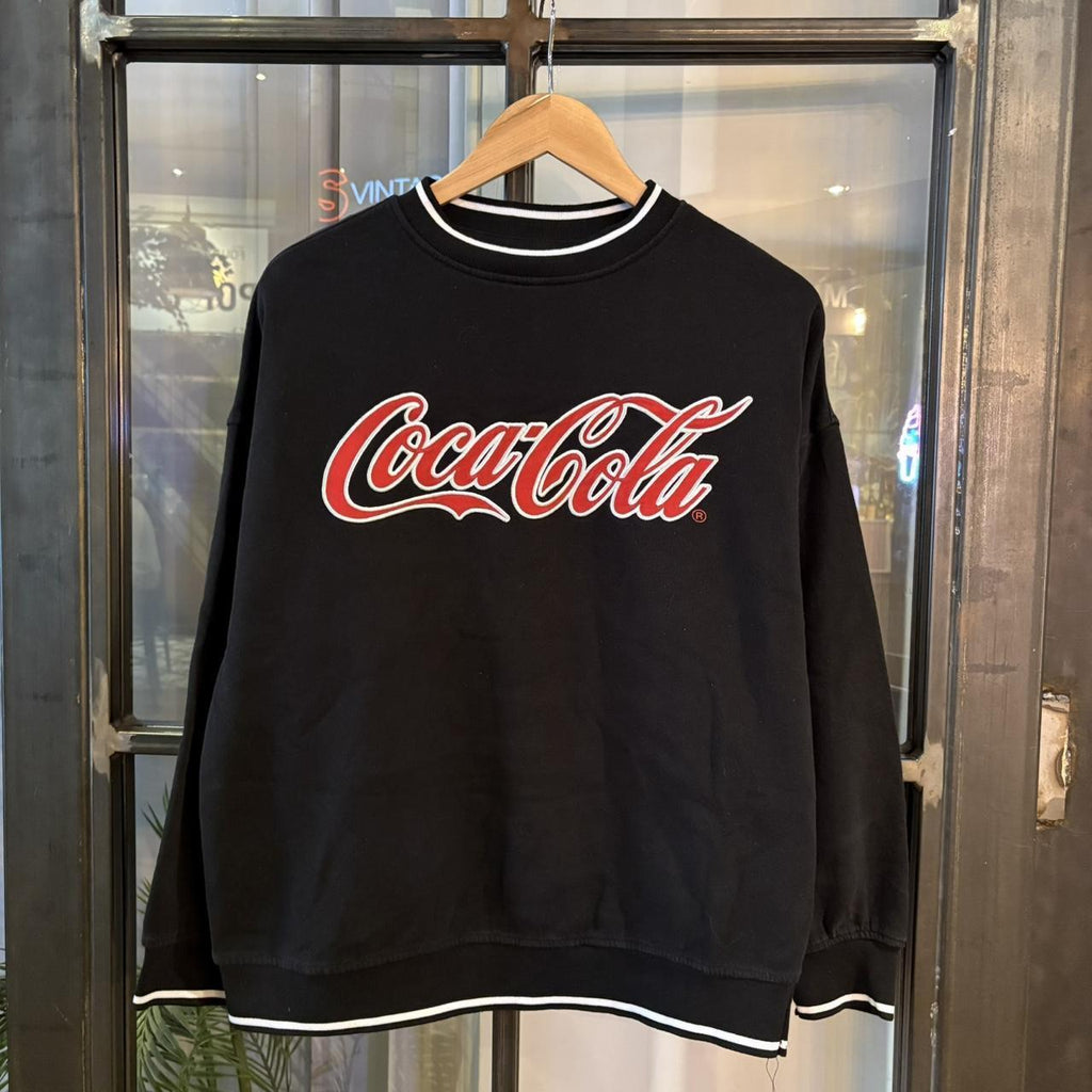 SWT688F - Vintage Retro Essential Black Coca Cola Crewneck Jumper Sweatshirt with embroidered patch logo #90s #boxy #essential #y2k #cocacola