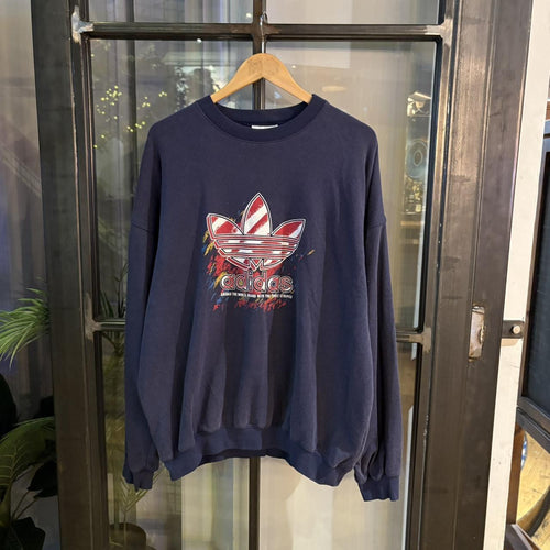 1224B91 - Vintage Retro Essential Navy Adidas Originals Crewneck Jumper Sweatshirt with big spellout print logo #90s #sportswear #wideboxy  #adidas #y2k
