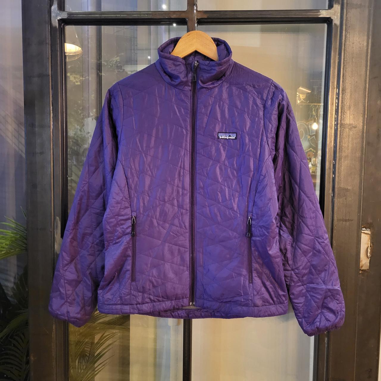WDB005 - Vintage Retro Patagonia Purple Essential Quilted Padded Puffer Lightweight Full zip up Coat Jacket #climbing #outdoors #patagonia #gorpcore #expedition