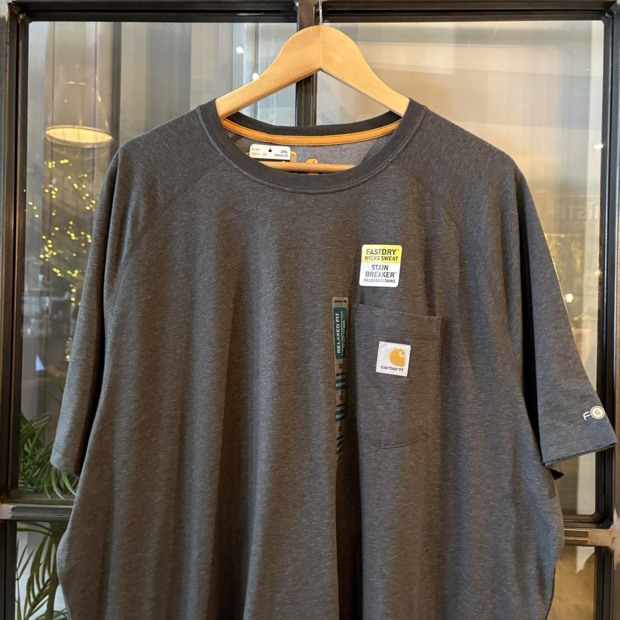 TEE501F - Brand New with Tags Essential Dark Grey Carhartt Pocket Top Tee T-shirt with embroidered patch logo #skater #workwear  #carhartt #y2k #pockettee