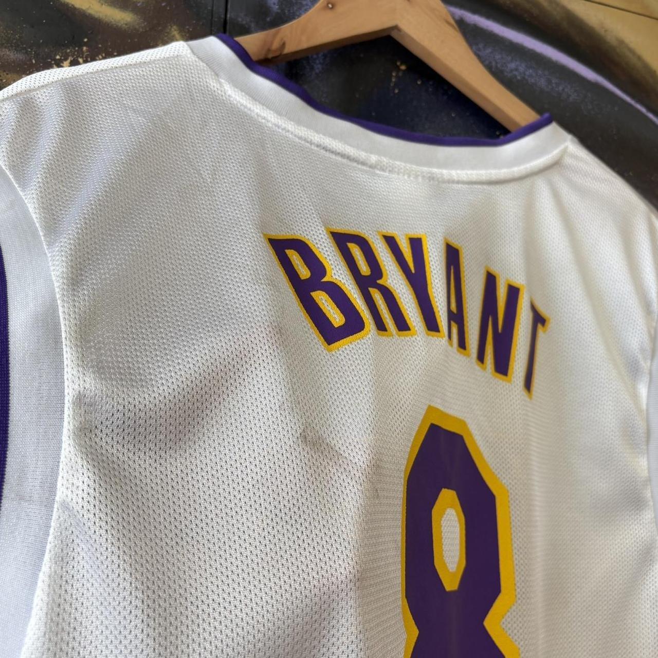 Vintage Reebok LA Lakers Jersey Mens Large White Kobe Bryant 8 Basketball Vest Top Kit BNWT 2002 Y2K