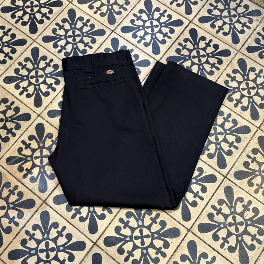 BR1011CT-F - Vintage retro essential Black Dickies Straight Leg Trousers pants casual workwear #skater #utility #workwear #straightleg #dickies
