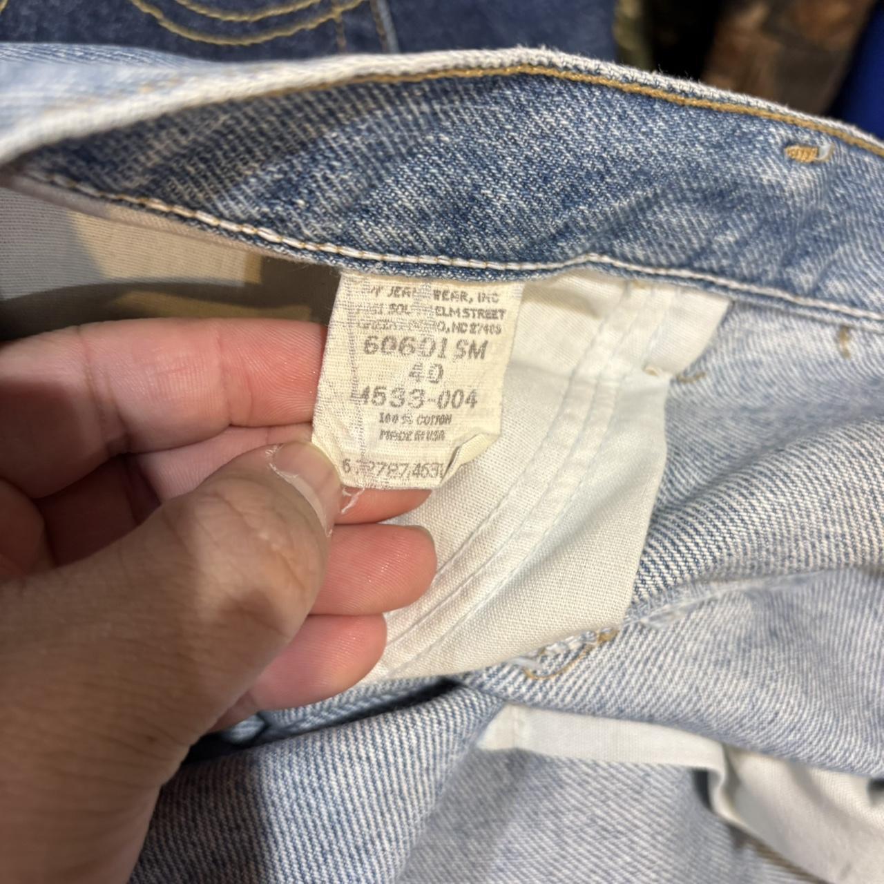 JRT127 - Vintage Retro Essential Wrangler Blue Wash Denim Shorts Jorts with detailed patch Logo carpenter workwear #hiphop #90s #jorts #wrangler #skater