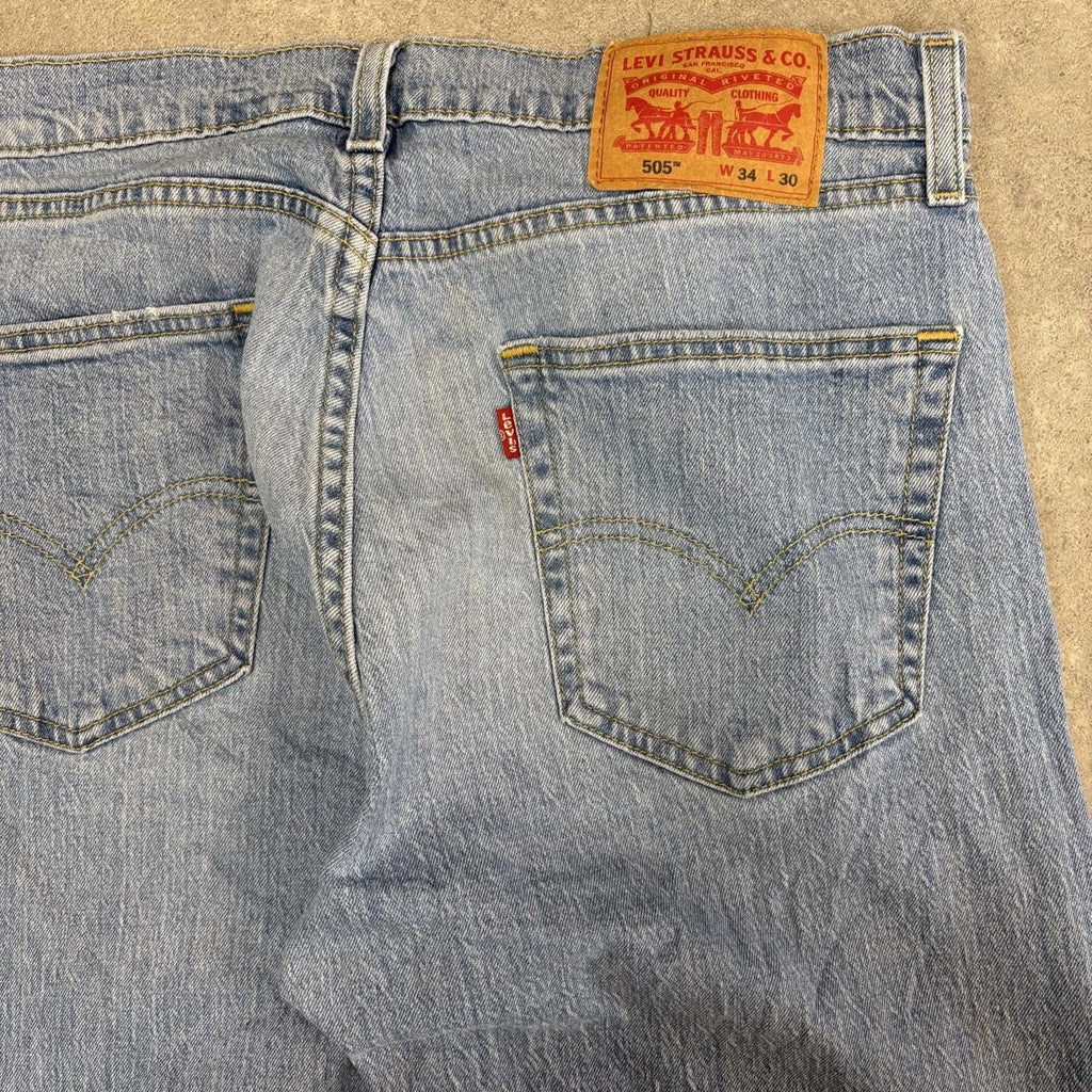Vintage Levi's 505 Jeans Mens 34x30 Denim Wash Straight Leg Trousers Cowboy Western USA 90s Y2K