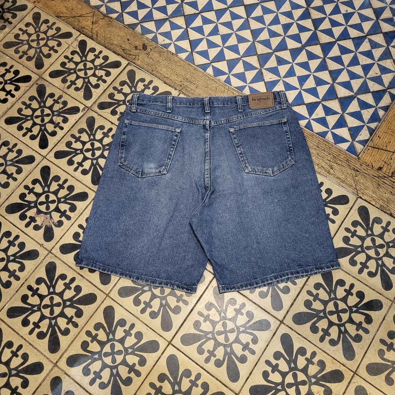 JRT305 - Vintage Retro Wrangler Blue Wash Denim Shorts jorts #wrangler #y2k #skater #jorts #hiphop