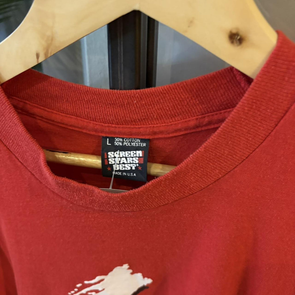 TEE504F - Vintage Retro Essential Red Screen Stars Wisconsin Single Stitch Graphic Print Top Tee T-shirt #90s #graphic #singlestitch #wisconsin #basic
