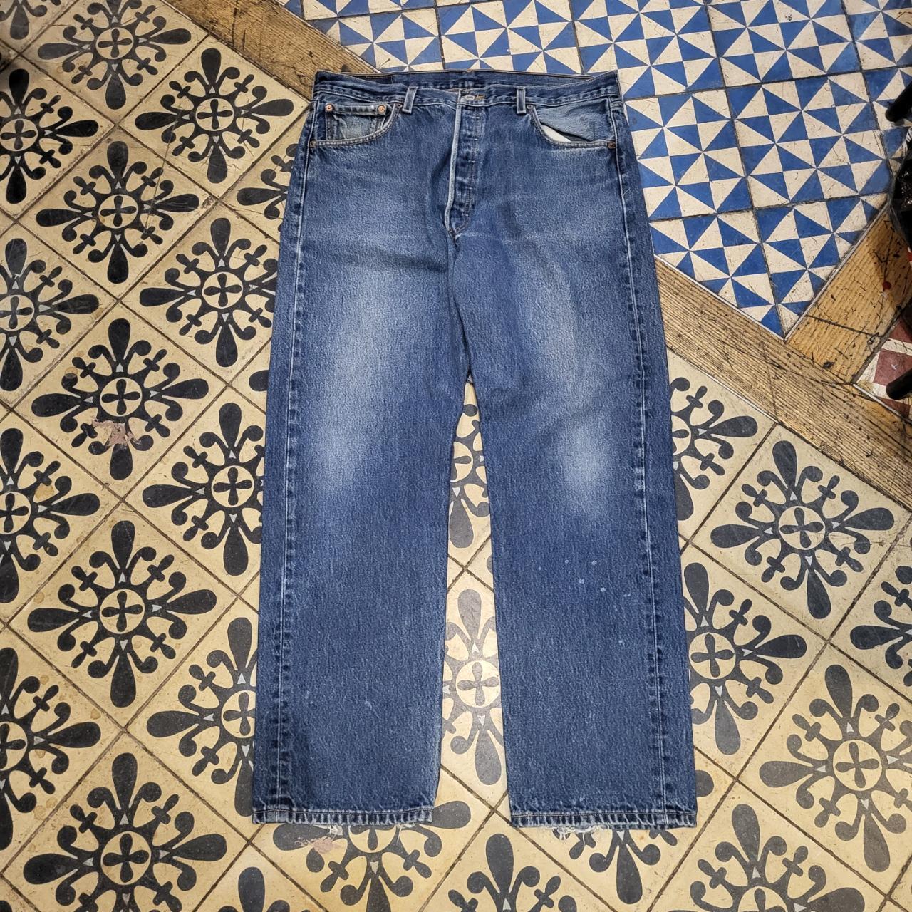 TRW330-P - Vintage retro essential Baggy Overszied Levi's 501 Blue Wash Denim Jeans Trousers pants with embroidered label carpenter casual workwear wide leg skate 90s Y2K style #Baggy #hiphop #skater #carpenter #