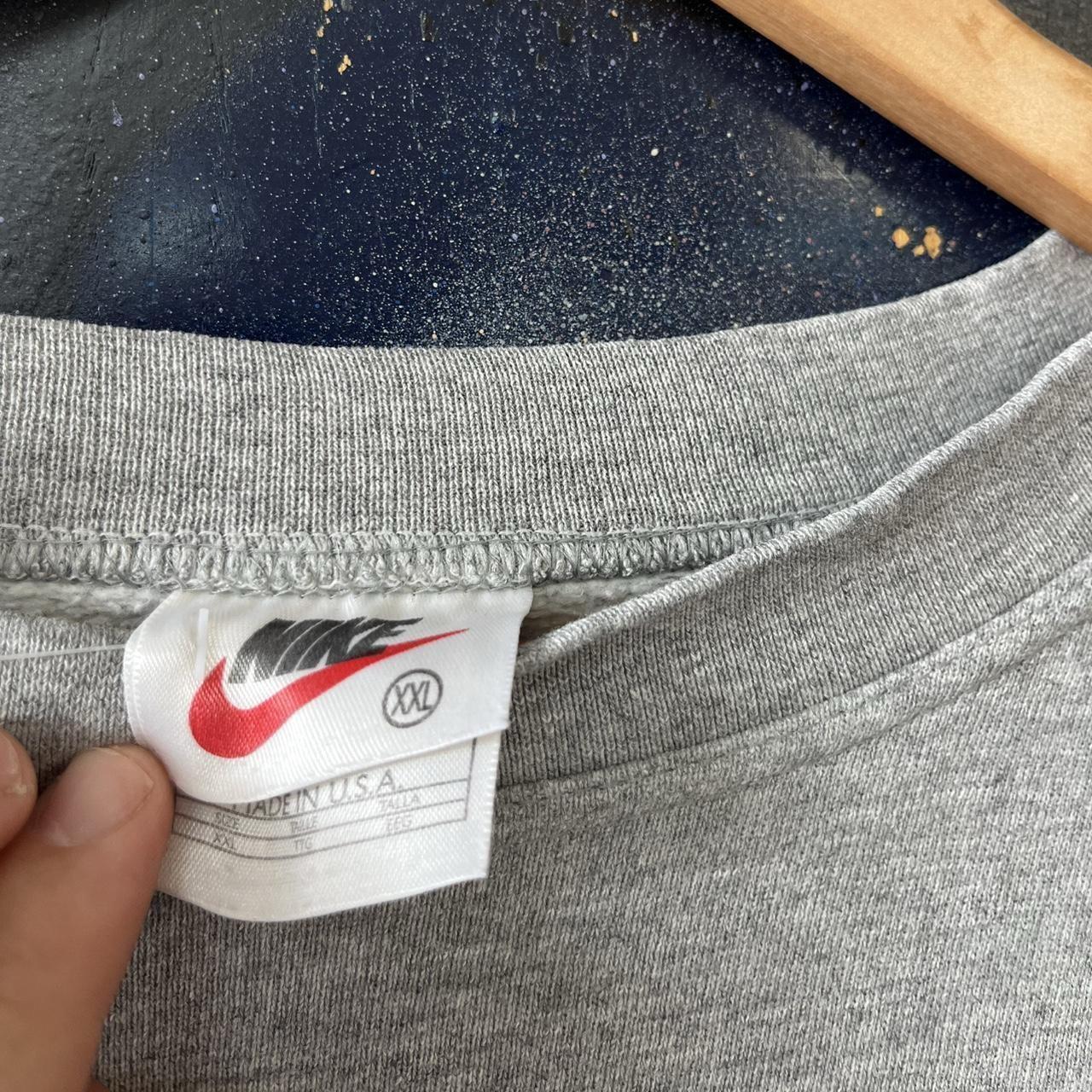 Nike Volleyball Centre Graphic Sweatshirt
