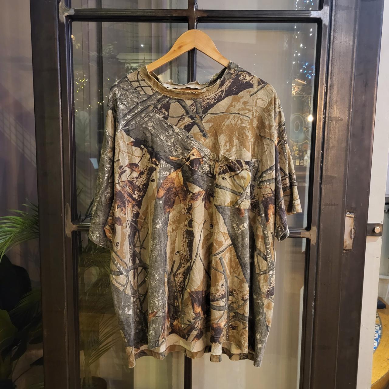 RTT216 - Vintage Retro essential adult mens RealTree Camouflage Khaki Green Brown Field Hunting graphic print Top T-Shirt Tee Wide Boxy Cropped Fit 90s y2k style