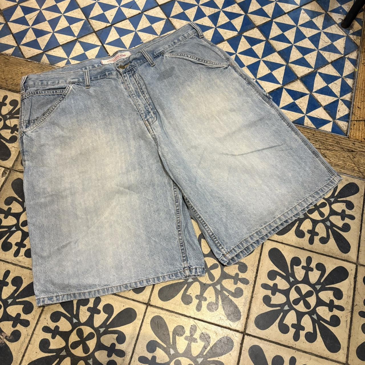 JRT116 - Vintage Retro Essential Light Blue Wash Denim Shorts Jorts with detailed patch Logo carpenter workwear #hiphop #90s #jorts #skater