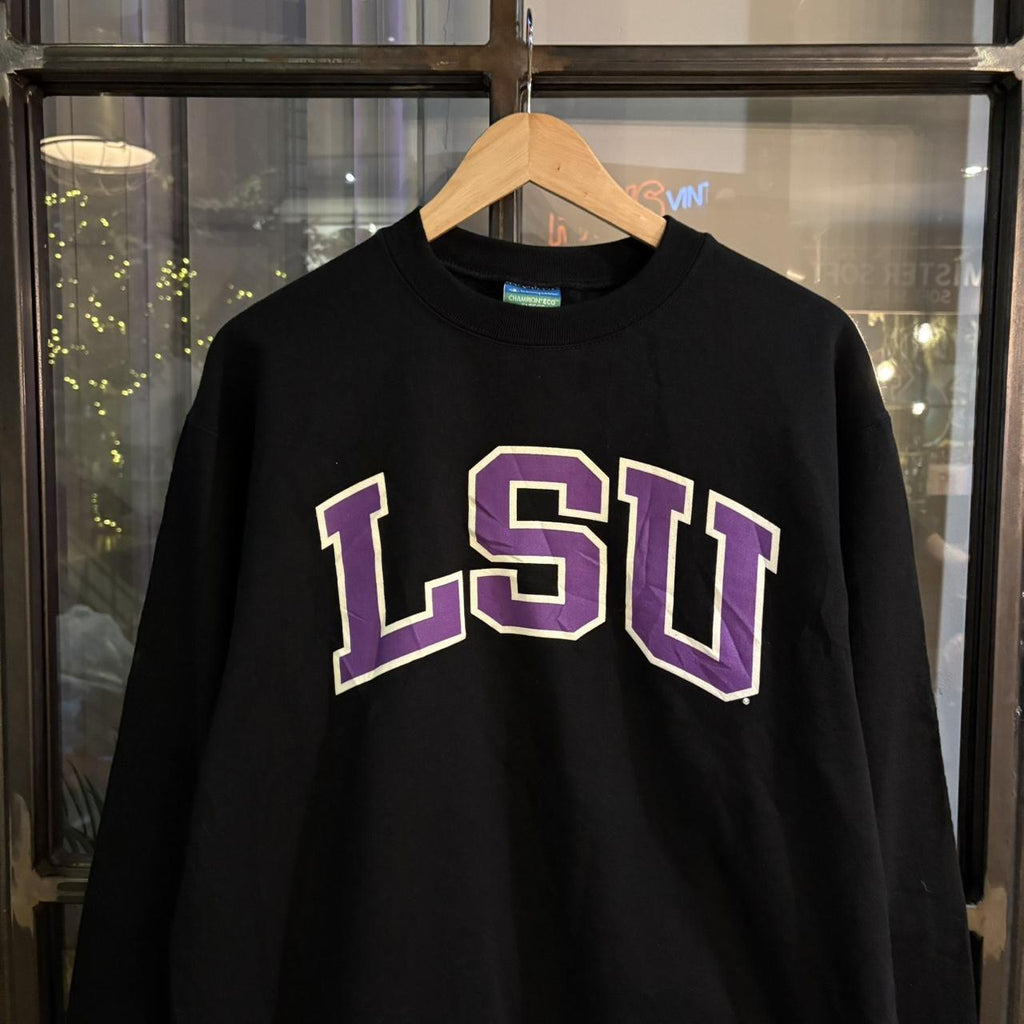 SWT362 - Vintage Retro Essential Champion LSU Louisiana State University Black Crewneck Jumper Sweatshirt with big spellout embroidered/print logo #90s #sportswear #essential #champion #lsu