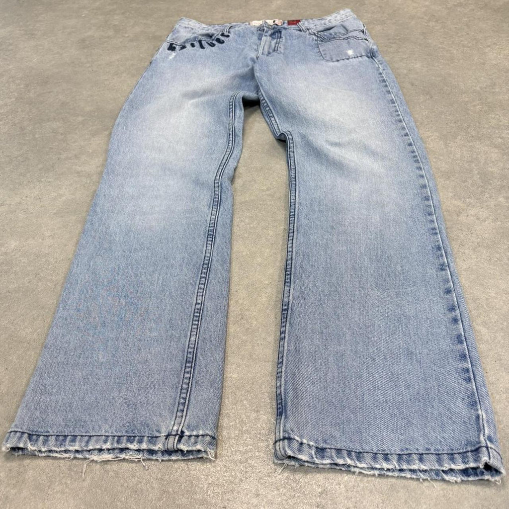 MES0901K-U - Vintage retro essential Quiksilver Light Blue Wash Denim Straight Leg Y2k Jeans Trousers pants with light  distressing and embroidered logos #denim #straightleg #quiksilver #surfer #y2k
