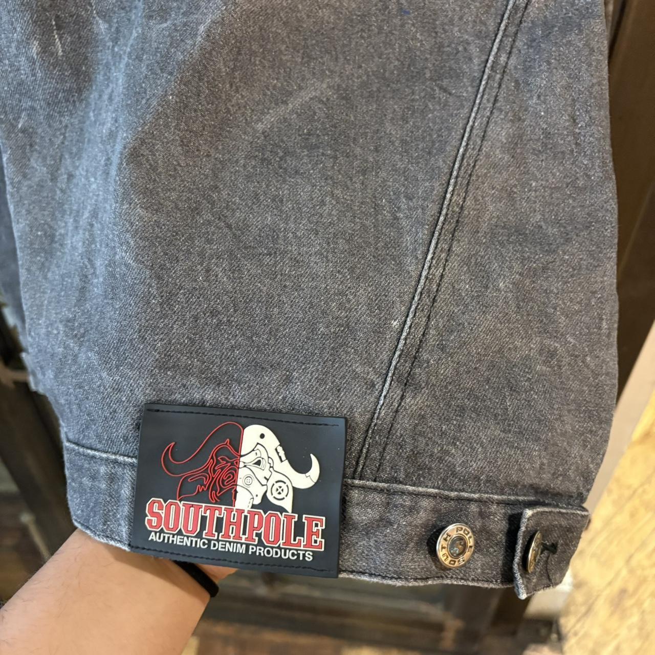 0325GE84F - Vintage Retro Essential South Pole Grey Wash Button Up Denim Jacket with embroidered patch logos and back graffiti print #denimjacket #denim #hiphop #y2k #southpole