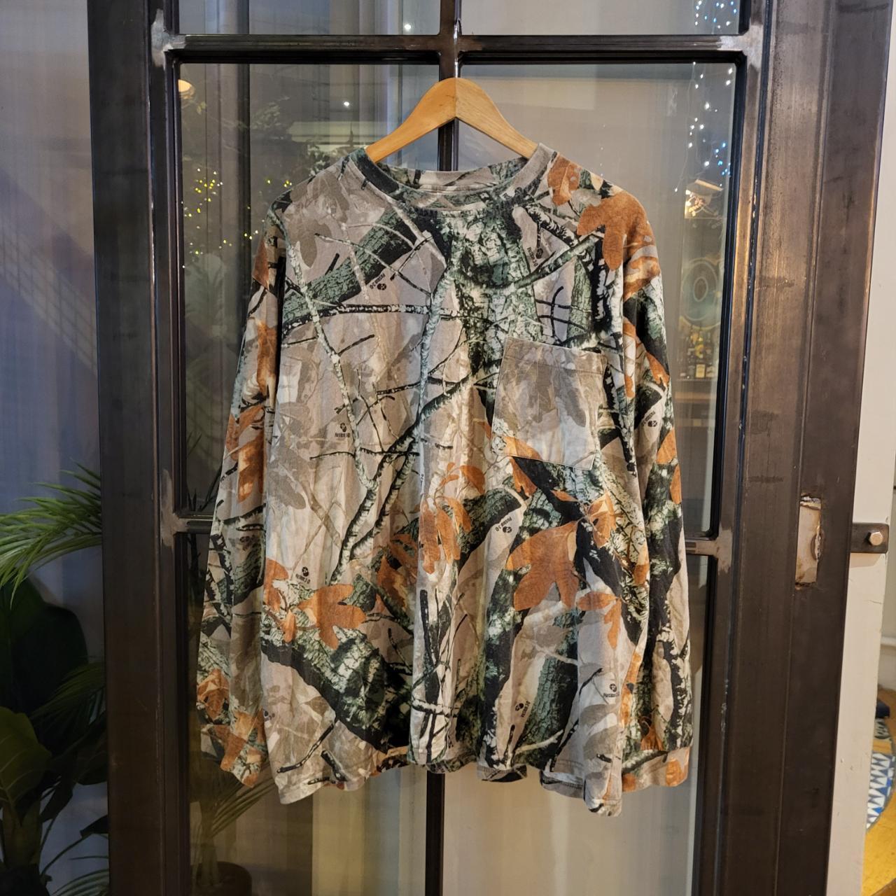 RTT175 - Vintage Retro essential RealTree Camouflage Khaki Green Brown Field Hunting graphic print Longsleeve Top T-Shirt Tee #realtree #camo #y2k #utility #hunting