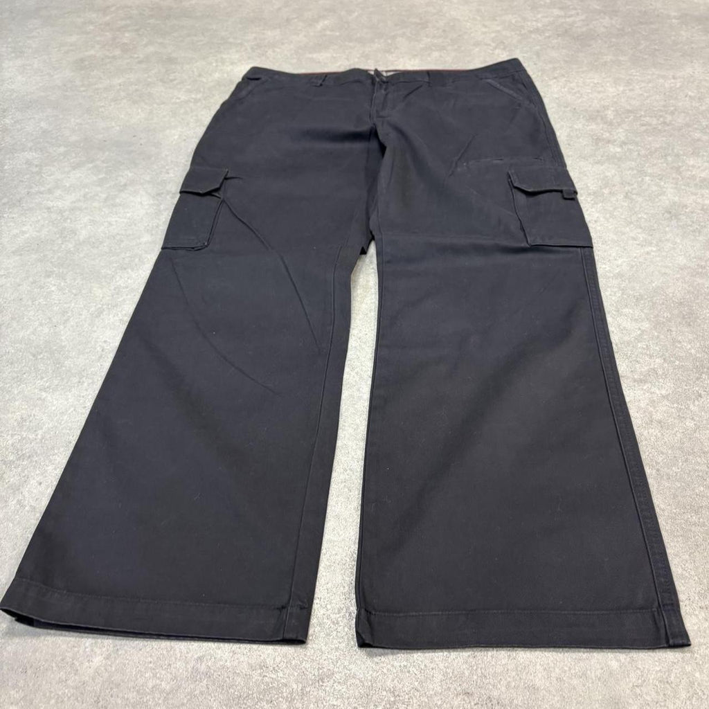 BR1912AAH-U - Vintage retro essential Black Dickies Straight Leg Cargo Trousers pants casual workwear #cargo #utility #workwear #straightleg #dickies