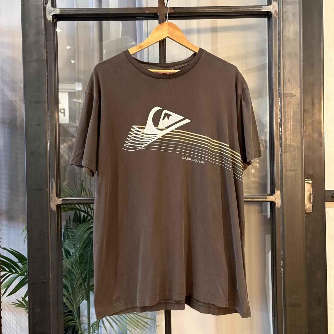 Vintage Quiksilver T shirt Mens XXL Dark Brown Surf Mountain Wave Logo Graphic Print Skate Surfer Lines Tee Top 90s Y2K 00s