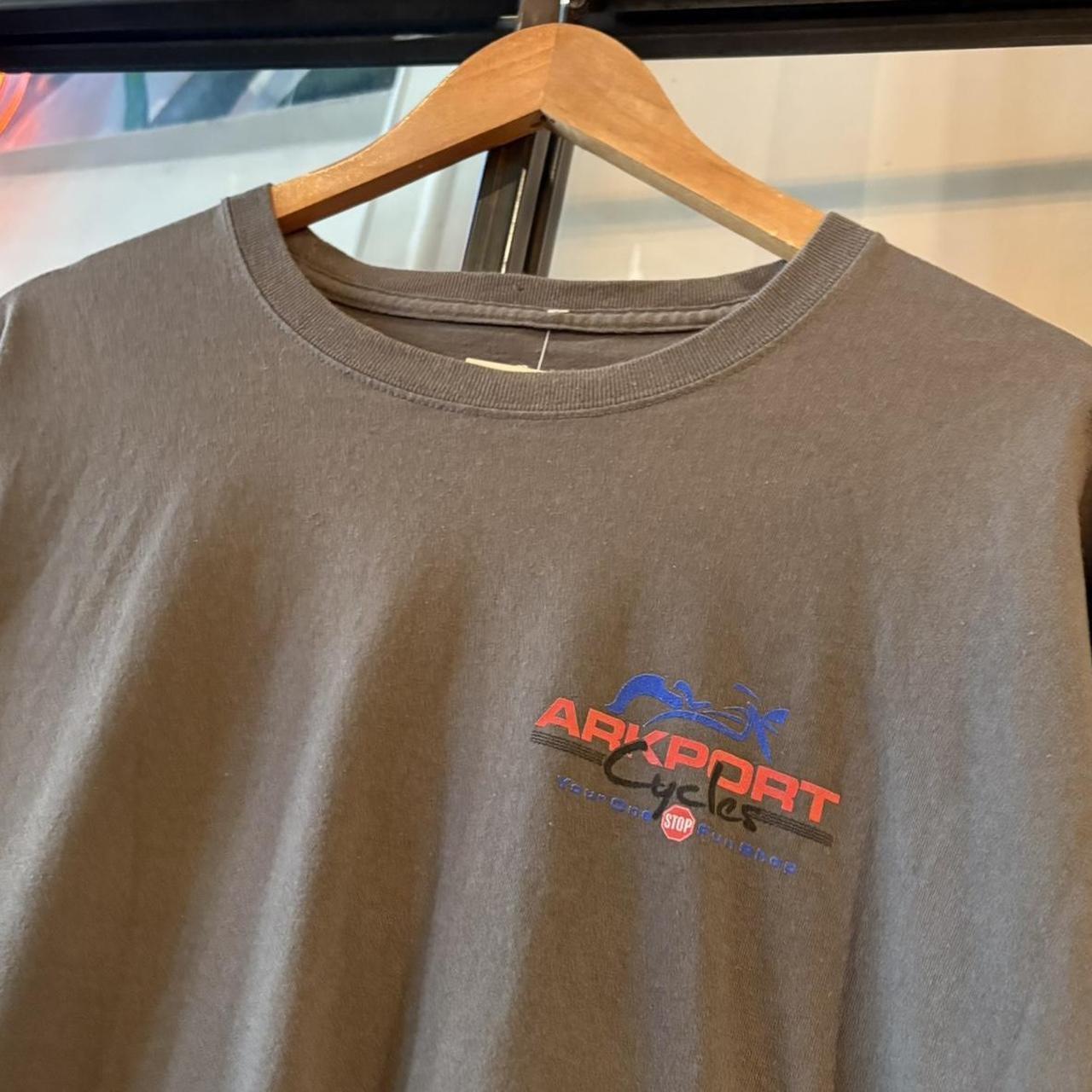 TEE646F - Vintage Retro Essential Dark Grey Arkport ' Your one stop fun shop ' with Harley Davidson, Artic Cat, Suzuki, KYMCO, Honda, Yamaha Sponsorships Graphic Print Top Tee T-shirt #graphic #outdoors #biker #harley #harleydavidson