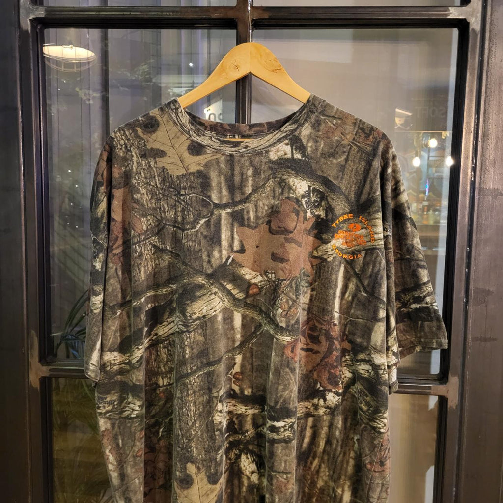 RTT120 - Vintage Retro essential RealTree Camouflage Khaki Green Brown Field Hunting graphic print Top T-Shirt Tee #realtree #y2k #camo #utility #hunting