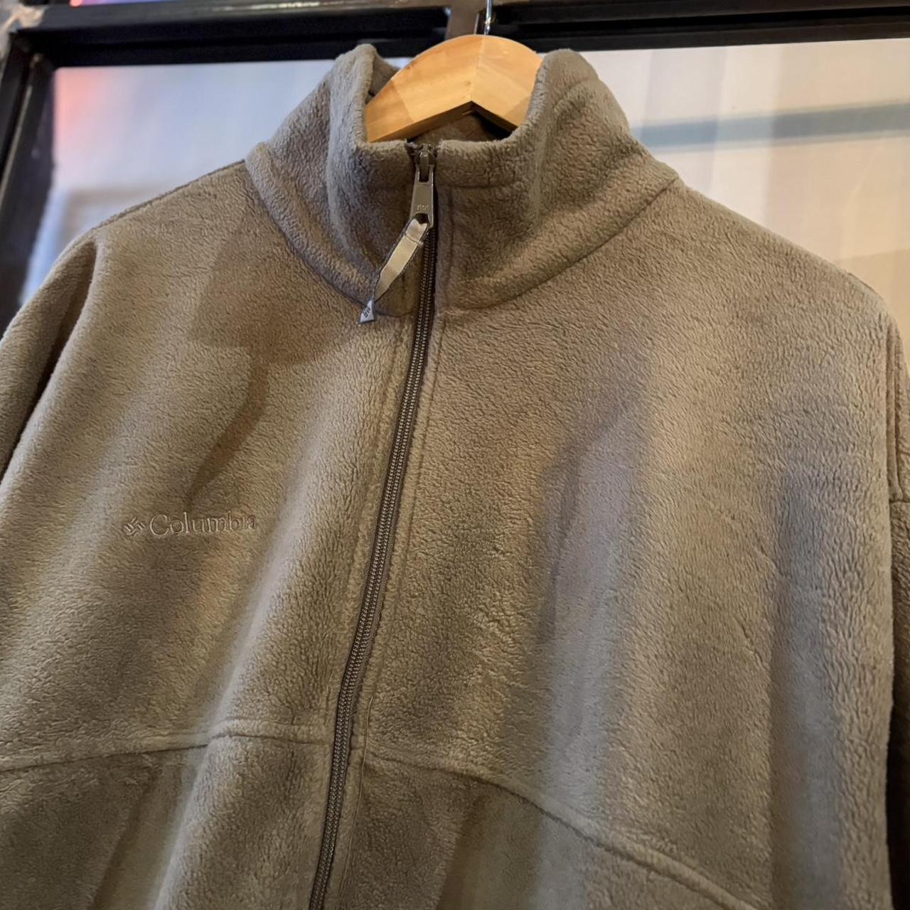 SWT663F - Vintage retro essential Grey / Khaki Columbia full zip up outdoor sweatshirt fleece jacket #columbia #outdoor #expedition #hike #gorpcore