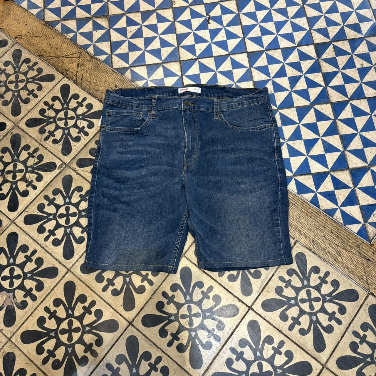 JRT129A - Vintage Retro Essential Signature Levi's Strauss Dark Blue Wash Denim Shorts Jorts with detailed patch Logo carpenter workwear #hiphop #90s #jorts #skater #levis