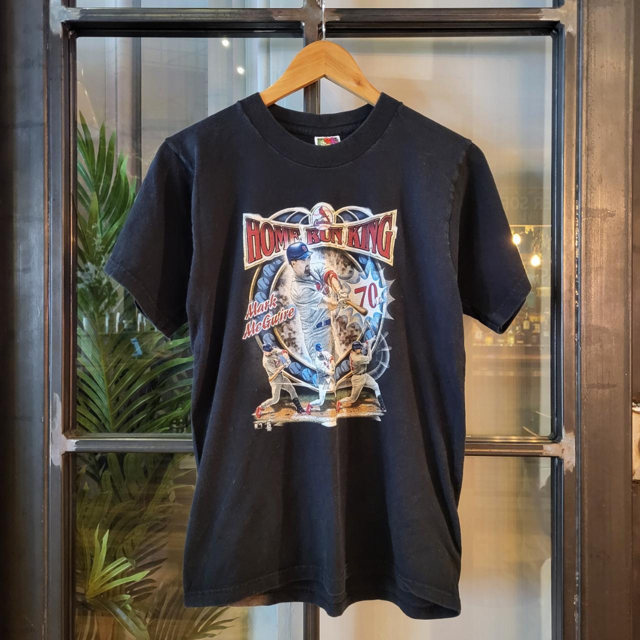 TEE820 - Vintage Retro essential adult mens MLB Baseball Legend Mark McGwire MLB Cardinals Greatest Hits 1998 Single Season Final Home Run Record! Tour Black graphic print Top T-Shirt Tee Wide Boxy Cropped Fit 90s y2k style