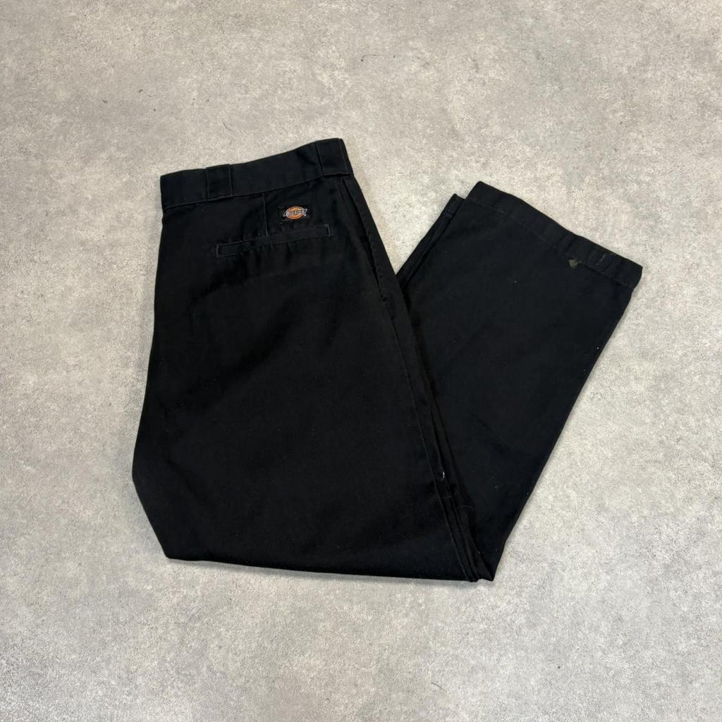 BR1011BA-U - Vintage retro essential Black Dickies Straight Leg Trousers pants casual workwear #skater #utility #workwear #straightleg #dickies