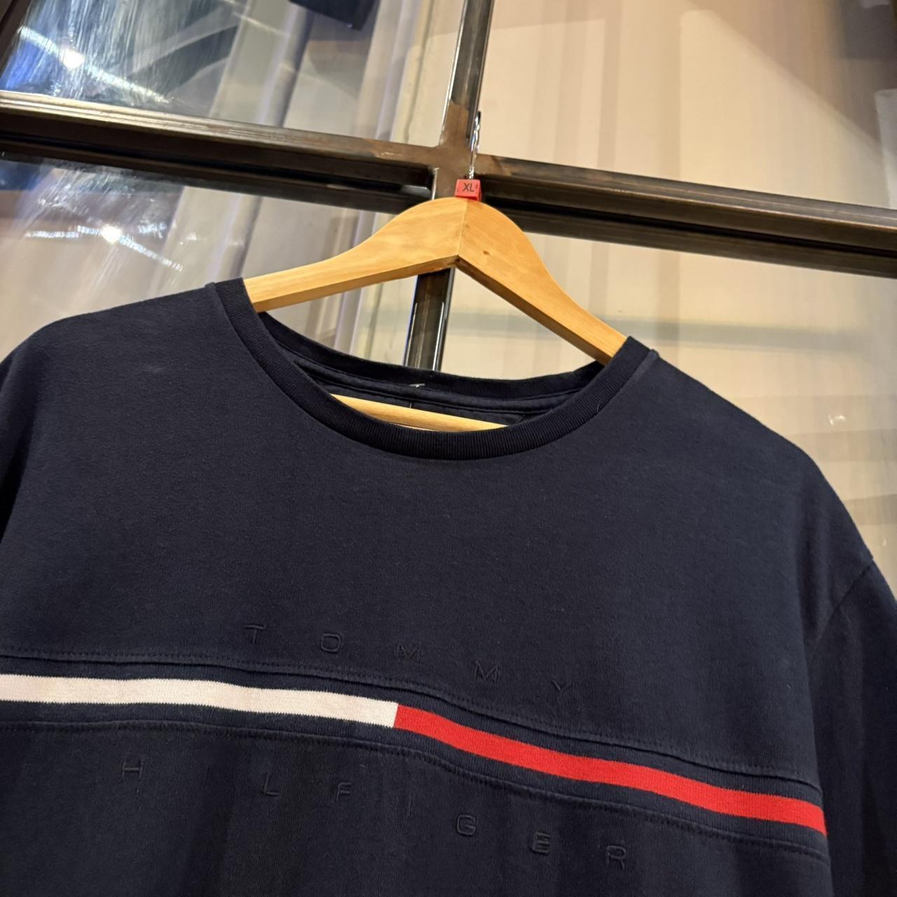BR2409B-F - Vintage Retro Essential Navy Tommy Hilfiger Big Embroidered Centre Spell Out Logo Top Tee T-shirt #y2k #embroidered #top #essential #tommy