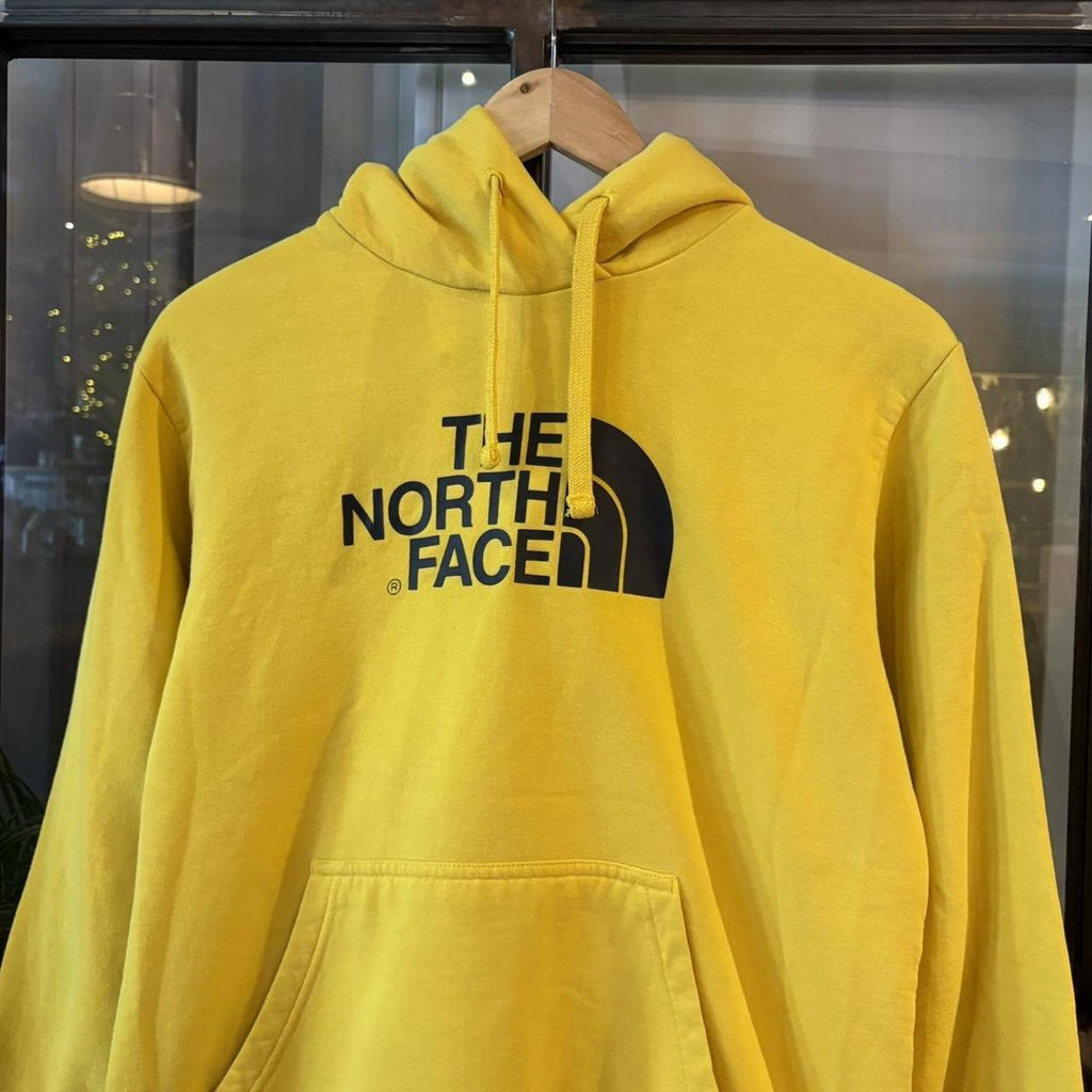 SWT618F - Vintage Retro Essential Yellow The North Face Sweatshirt Hoodie with centre print logo #90s #sportswear #essential #tnf #y2k
