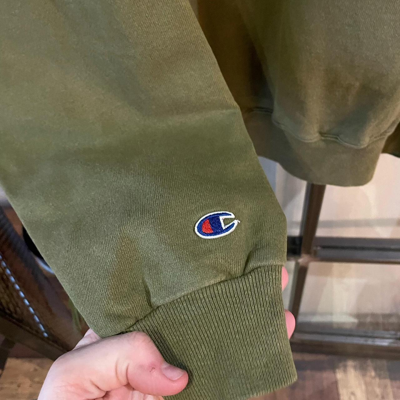 SWT449 - Vintage Retro Essential Khaki Champion Crewneck Jumper Sweatshirt with small spellout embroidered logo #90s #sportswear #essential #champion #y2k