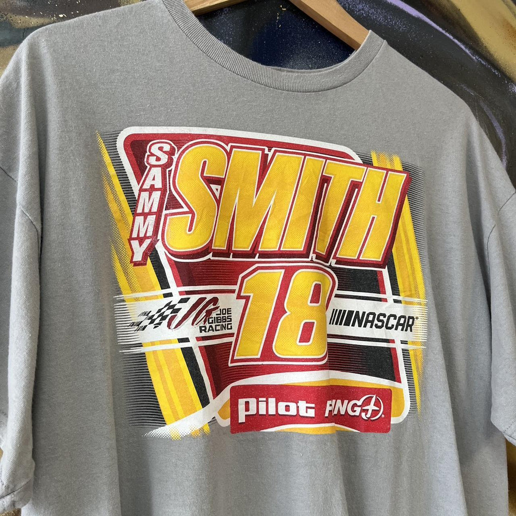Sammy Smith ‘18’ NASCAR Graphic Tee