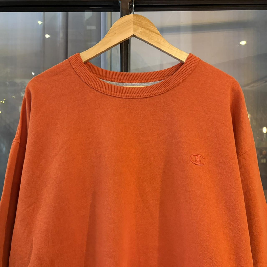 SWT684F - Vintage Retro Essential Orange Champion Crewneck Jumper Sweatshirt with  embroidered logo #90s #sportswear #essential #y2k #champion