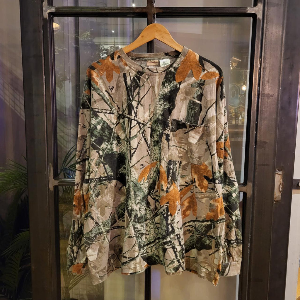 RTT122 - Vintage Retro essential RealTree Camouflage Khaki Green Brown Field Hunting graphic print Longsleeve Top T-Shirt Tee #realtree #longsleeve #utility #camo #hunting
