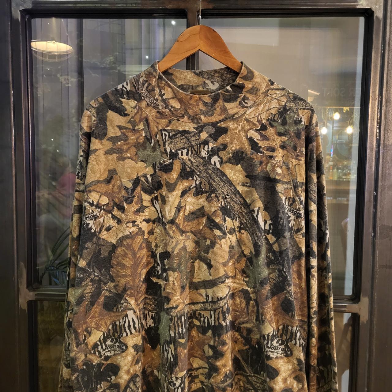 RTT117 - Vintage Retro essential RealTree Camouflage Khaki Green Brown Field Hunting graphic print Longsleeve Top T-Shirt Tee #realtree #utility #camo #hunting